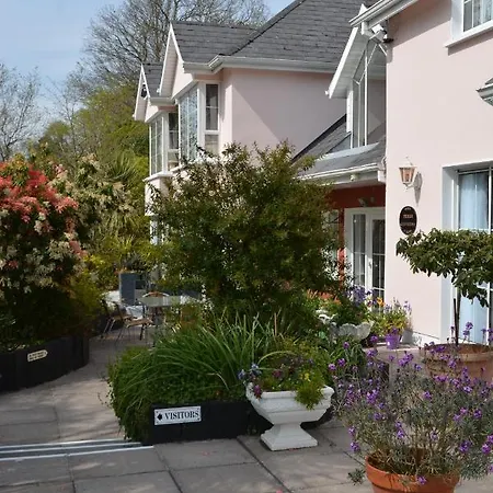 Guest house The Grove