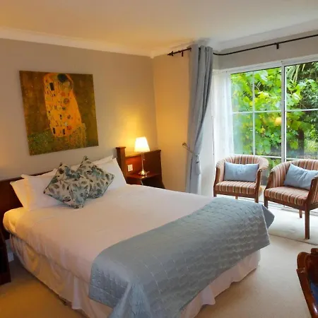 The Grove 4*