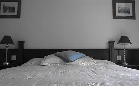 招待所 格罗夫小屋旅馆 4*