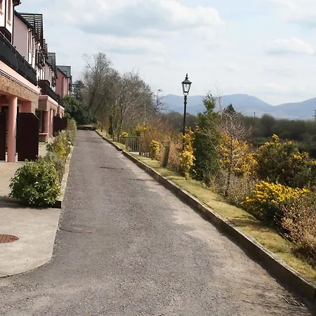 بيت ضيافة The Grove 4*