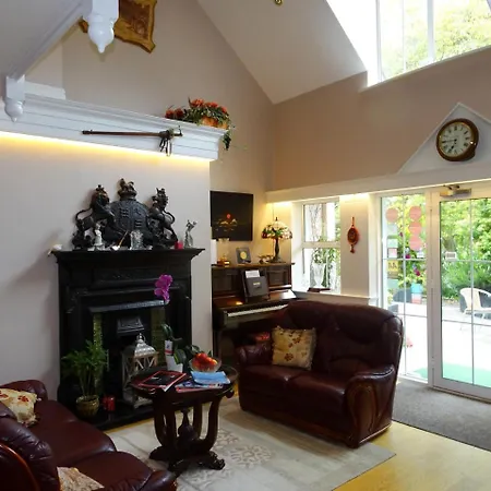 The Grove Guest house