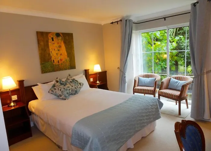 The Grove 4*