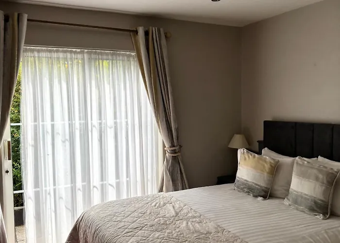 The Grove Konukevi 4*